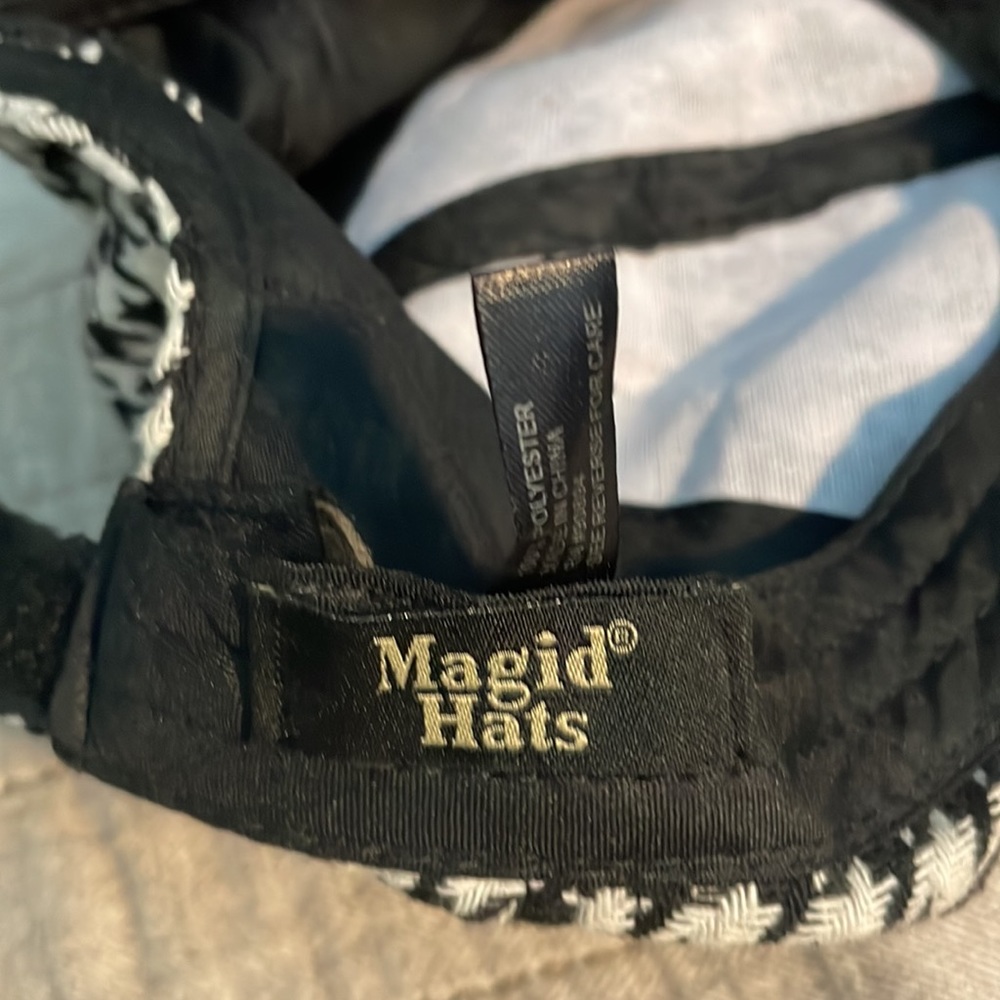hat - Picture 3 of 3
